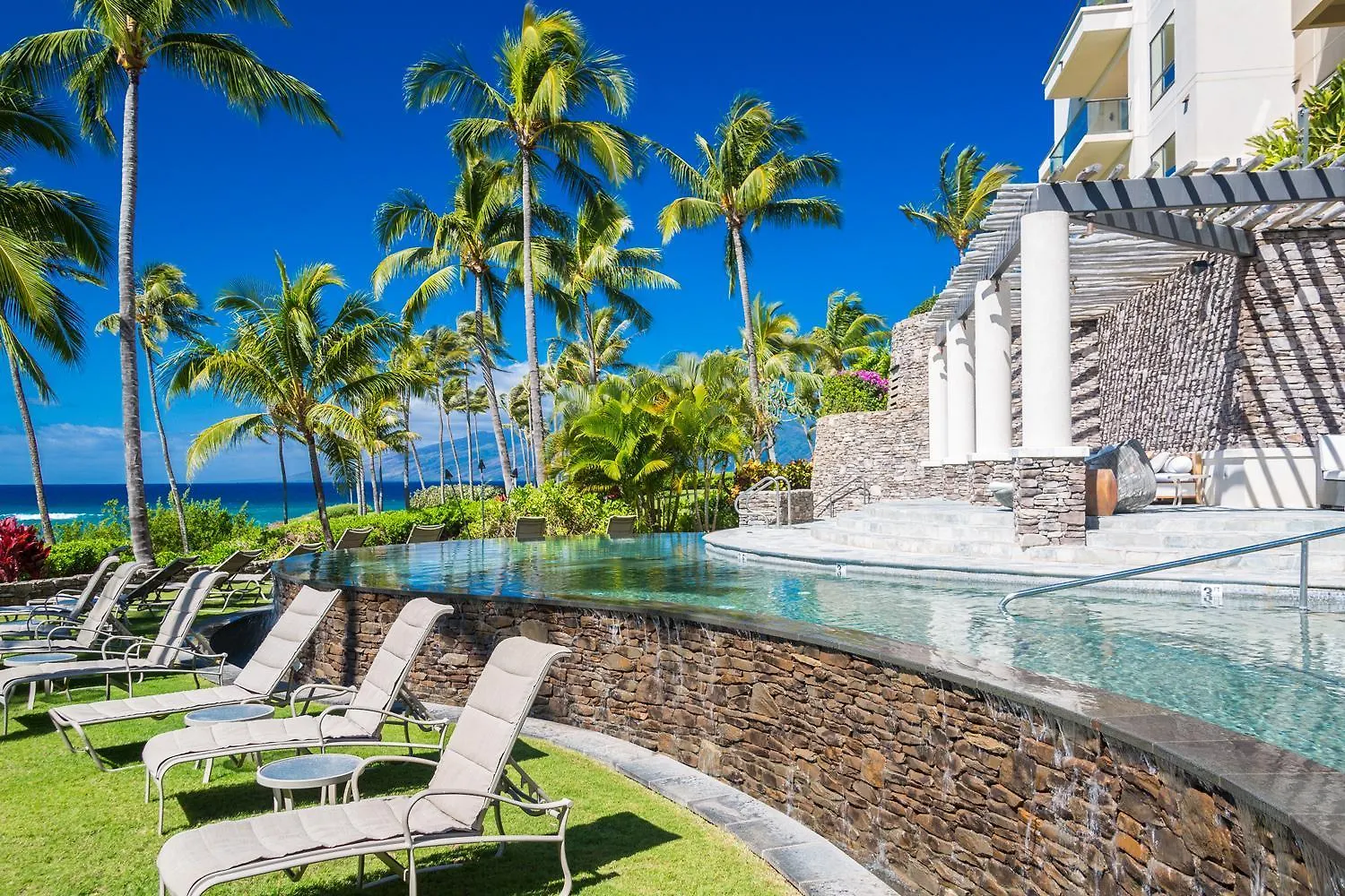 Villa Redecorated! Like-New Oceanview 3 Brsleeper Den 3,5 Ba Montage Kapalua Grand Residence Sleeps 8!